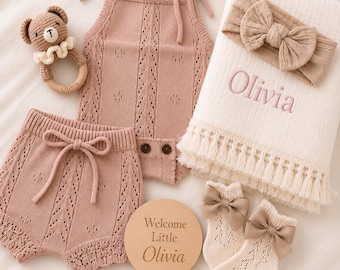 Personalized  Baby Girl Gift Box Newborn Gift Set Custom Name Baby Shower Gift Neutral Baby Gift Set