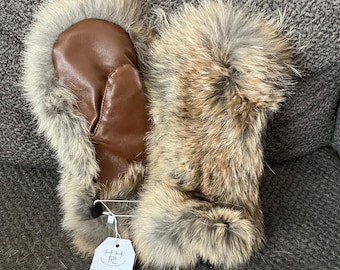 Real Coyote Fur Mittens - Leather Palms - Fleece lined