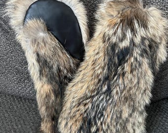 Real Coyote Fur Mittens - Leather Palms - Fleece lined