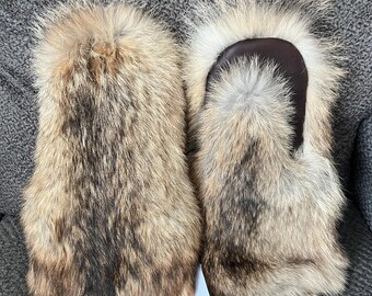 Real Coyote Fur Mittens - Buffalo Palms - Fleece lined