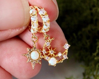 opaal maan- en steroorbellen, gouden oorbellen, hemels, kleine hoepels, gouden knuffels, opaal oorbellen, opaal sieraden, opaal knuffel, opaal geboortesteen