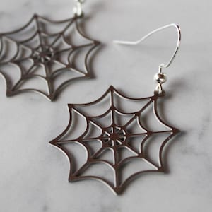 spiderweb earrings, silver spiderweb, spider, silver jewelry, silver earrings, halloween, halloween earrings, gift for her, gift under 20