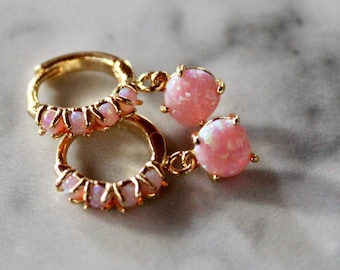 boucles d'oreilles huggie opale rose, boucle d'oreille de demoiselle d'honneur, cadeau pour elle, bijoux opale, boucles d'oreilles opale, mariée, mariage, pierre de naissance opale, fête des mères, or