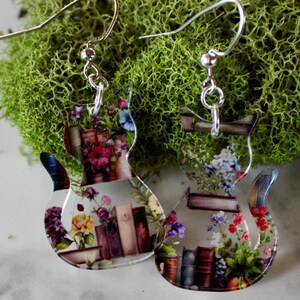acrylic cat dangle earrings, cat earrings, cat jewelry, cat lady, gift for cat mom, cat, stocking stuffer, gift for her, valentines day gift