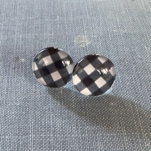 buffalo plaid stud earrings, buffalo plaid jewelry, buffalo plaid, gift, gift for her, jewelry, holiday, stud earrings, hypoallergenic