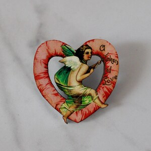 spilla a cuore, spilla a cuore, San Valentino, amore, spilla d'amore, cuore vintage, spilla per cartolina vintage, regalo, regalo per lei, spilla sotto i 10, gioielli