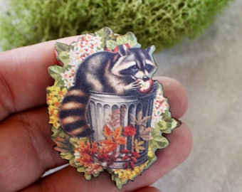 raccoon pin, wooden pin, raccoon pin, brooch, jewelry gift, animal jewelry, woodland animal pin, brooch under 10, raccoon
