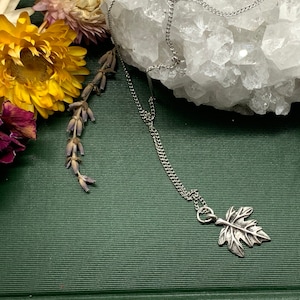silver leaf necklace // silver leaves // spooky jewelry // holiday //christmas
