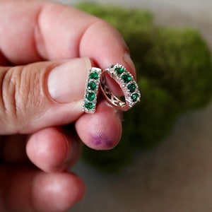 emerald huggie earrings, silver earrings, bridesmaid earring, gift for her, green earrings, holiday, mothers day, st patricks day, spring