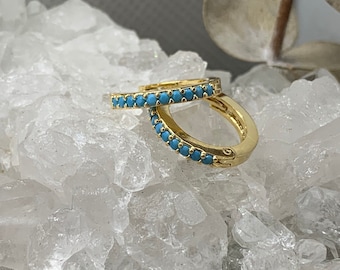 pendientes huggie turquesa, pendientes de oro, pendiente de dama de honor, regalo para ella, plata de ley, vacaciones, joyas de verano, aros turquesas, mamá