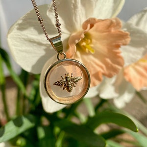 honey bee necklace, rose quartz, bee necklace, gold necklace, gift for her, jewelry, necklace, gift, mothers day, gold jewelry, honeybee
