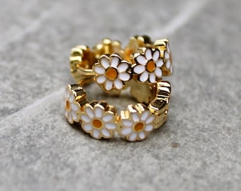 gold daisy huggies, daisy huggies, flower huggies, flower hoops, gold hoops, gift, gift for her, jewelry, under 25, flower jewelry, gold