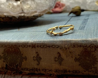 gemini ring // gold gemini ring // gemini jewelry // ring // adjustable ring // holiday // summer jewelry