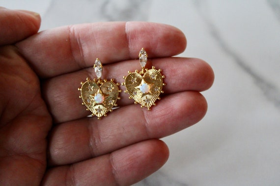 PlacGattao Orecchini Pendenti Donna In Oro Bianco Con Opale Colorato - Gioiello A Forma Di Cuore, Regalo Elegante - 2