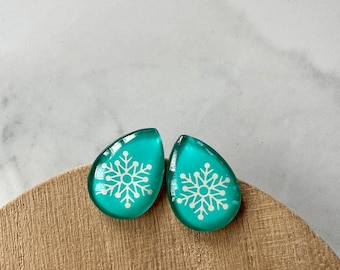 snowflake earring, snowflake jewelry, teardrop earring, statement earrings, turquoise earring, snowflake, gift, gift for her, holiday,
