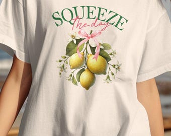 Camiseta Squeeze The Day, camiseta com estampa de limão, regata de limão, camiseta de frutas, camiseta com vibes de verão, camiseta gourmet, camiseta de mercado de produtores