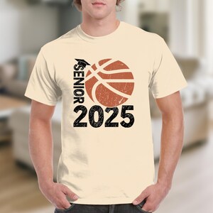 Senior basketbalt-shirt 2025, afstudeershirt 2025, afstudeercadeau basketbal, cadeau basketbalspeler, shirt klasse 2025, cadeau senior