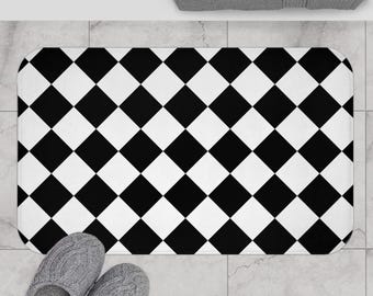 Checkered Bath Mat: Black and White Geometric Bathroom Rug