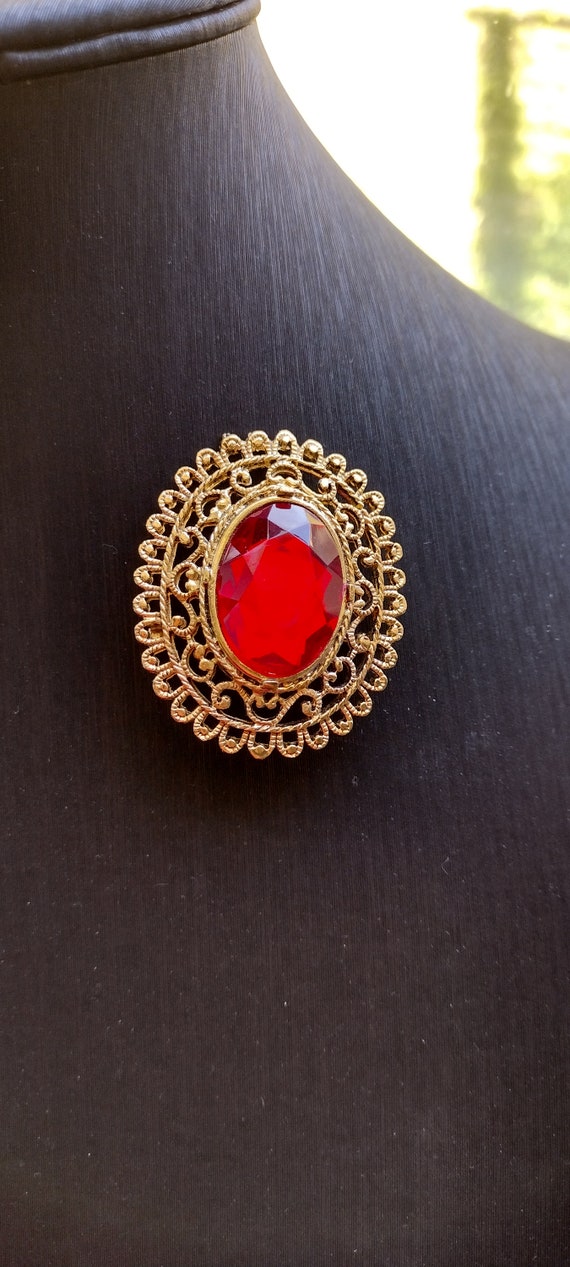 Vintage Ruby red brooch