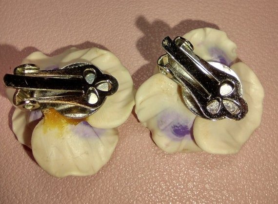 Lovely Lavender pansy clip on earrings - image 5