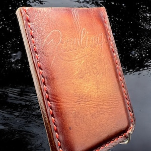 Cartera minimalista de béisbol de cuero con tres bolsillos, reutilizada a partir de un guante de béisbol Rawlings vintage.