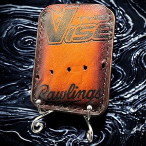 Cartera de béisbol de tres bolsillos de cuero minimalista reutilizada a partir de un guante de béisbol Rawlings