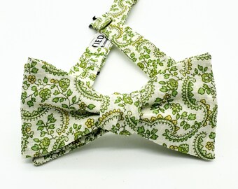 Freestyle Bow Tie / Green Gold Floral Paisley Pattern / adjustable 15 - 19 inches