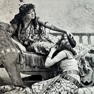 Antique Print - Photogravure, Bernhardt as CLEOPATRA, Antony and Cleopatra, 1892 Romance Fiction Art (AR-A513)