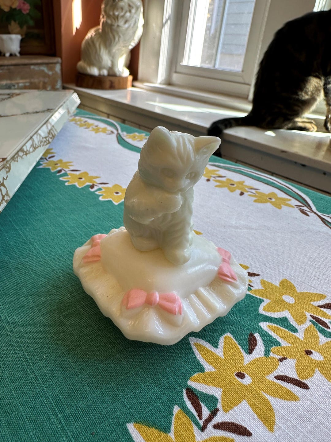 エイボン☆ビンテージコロンボトル☆猫 Sitting Pretty(sit50