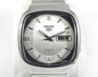 ORIGINAL SEIKO 5 Automatic 21 Jewels Day Date Japanese Wrist