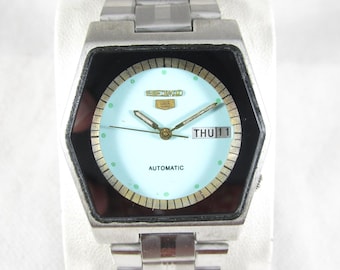 ORIGINAL VINTAGE SEIKO 5 17 Jewels Day-date Automatic Japan Made