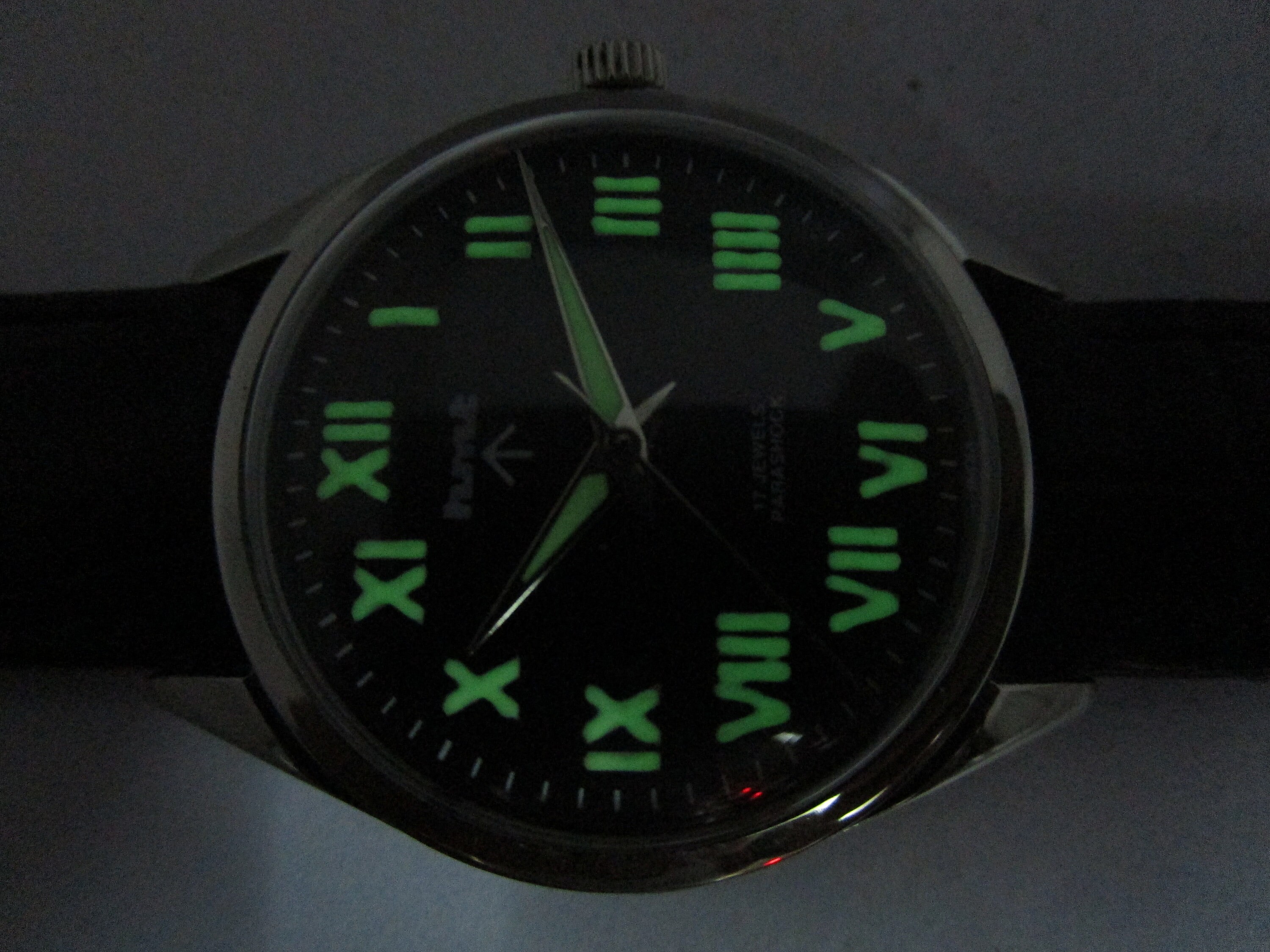 Original HMT Military Arrow GB 27596 17 Jewels Parashock Hand