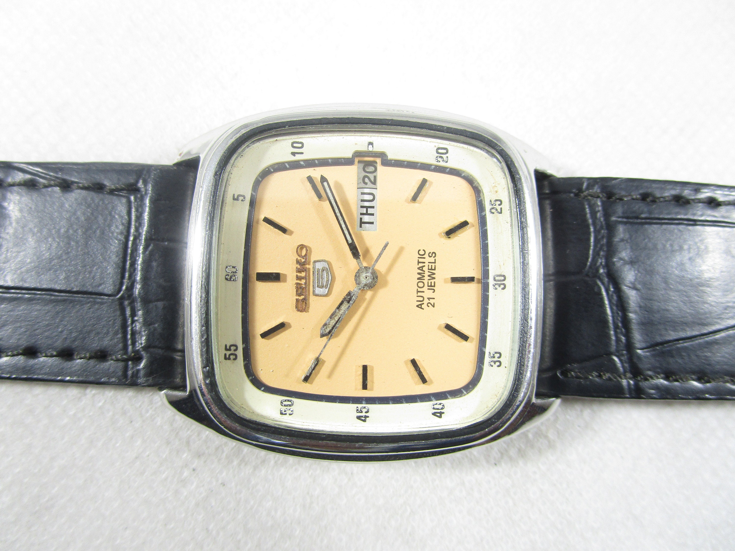 VINTAGE SEIKO 5 21 JEWELS Day-date Automatic Japan Made Wrist