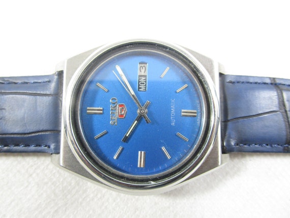 VINTAGE SEIKO 5 Day Date Automatic Japan Made Wrist Watch C305 Etsy Canada