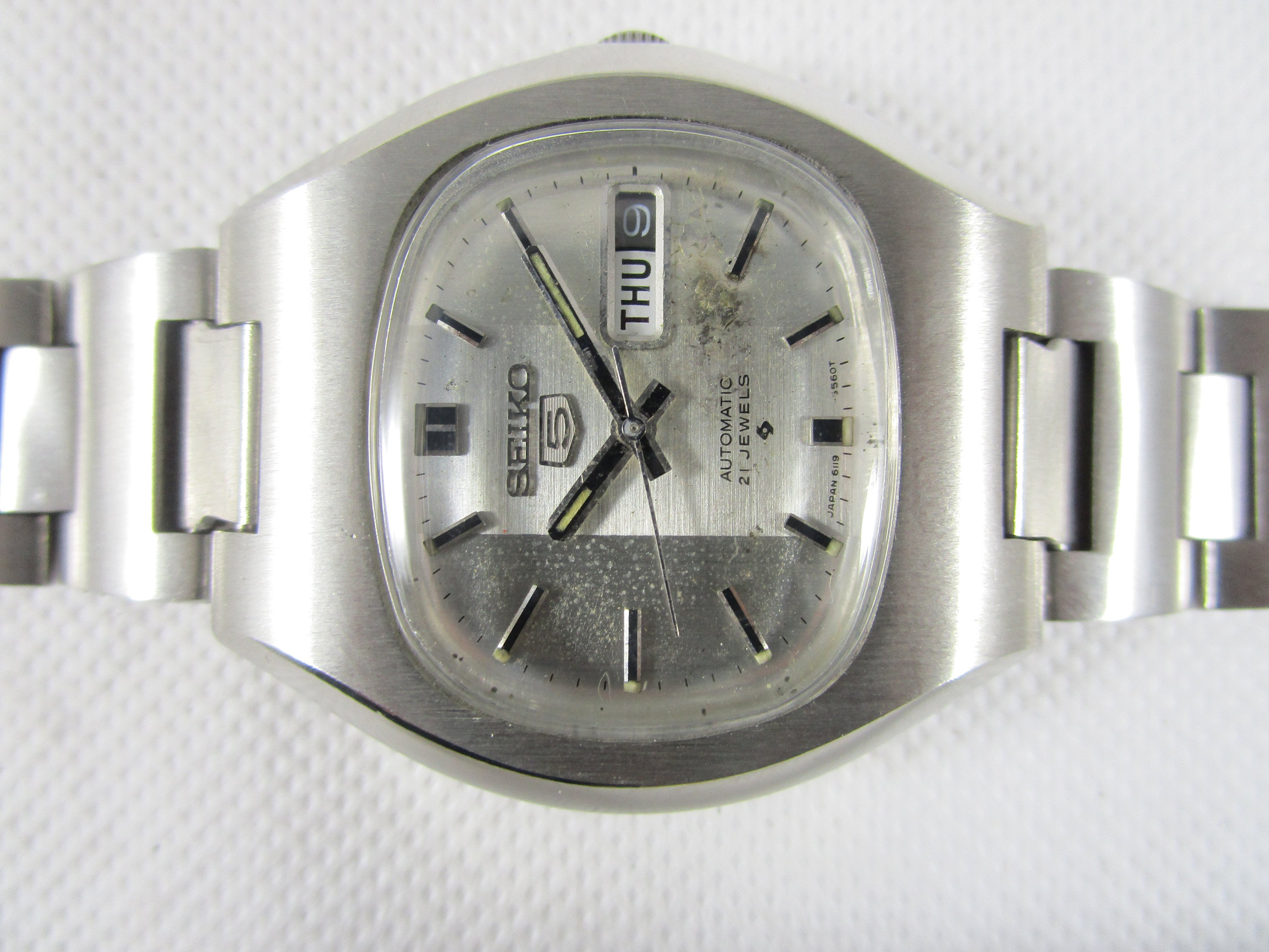 Original VINTAGE SEIKO 5 21 Jewels Day Date Automatic Japan Made