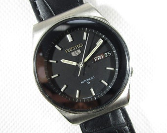 Buy Original VINTAGE SEIKO 5 Day Date Automatic Japan Made Wrist Online in  India - Etsy