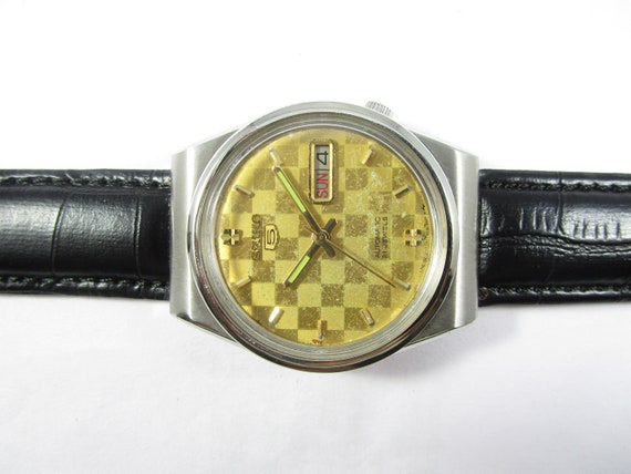 Original 100% Authentic VINTAGE SEIKO 5 Day-date Automatic Japan