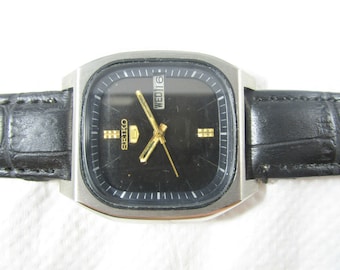 Original 100% Authentic VINTAGE SEIKO 5 7009 17 JEWELS Original