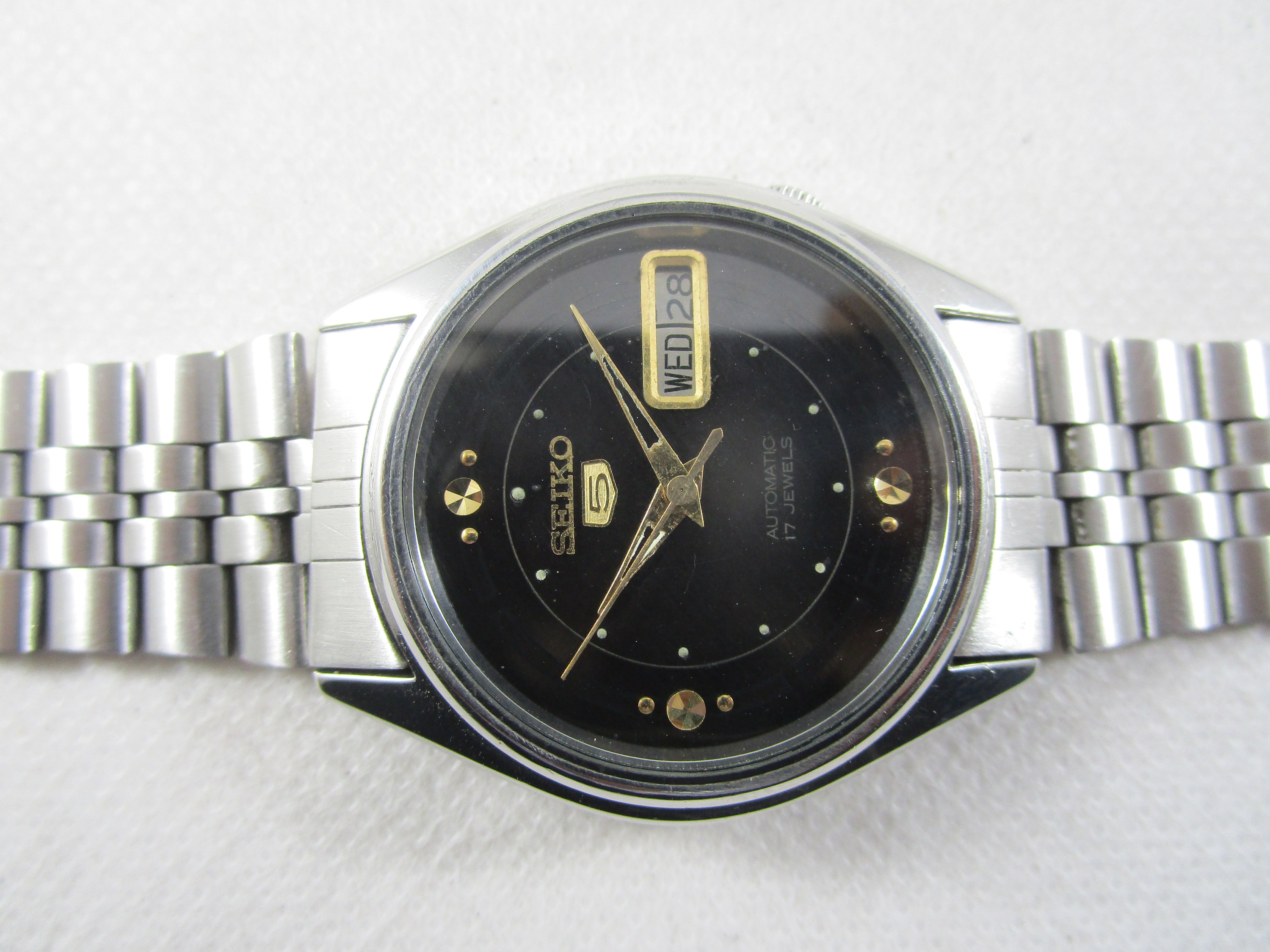 ★Vintage SEIKO 5★自動巻き★17石 Day/Date★稼働品★ Vintage SEIKO 5 17 Jewels Automatic Day Date Japanese Wrist