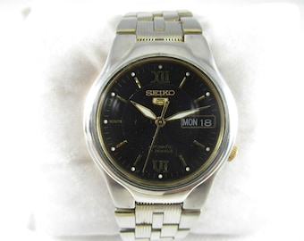 Original VINTAGE SEIKO 21 Jewels Day Date Automatic Japan Made - Main Image