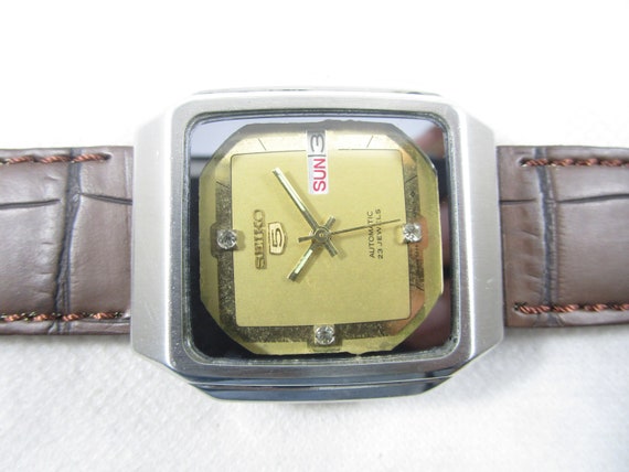 Buy ORIGINAL SEIKO 5 Automatic 23 Jewels Day Date Japanese Wrist