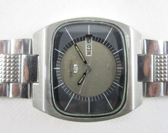 Vintage SEIKO 5 Automatic 21 Jewels Day Date Japanese Wrist Gent's Vintage Watch# B206