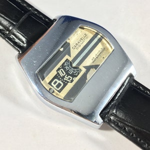 Authentic Vintage CARAVELLE Digimatic 25J JUMP HOUR Automatic Original Face Swiss Pre-owned Watch #T55