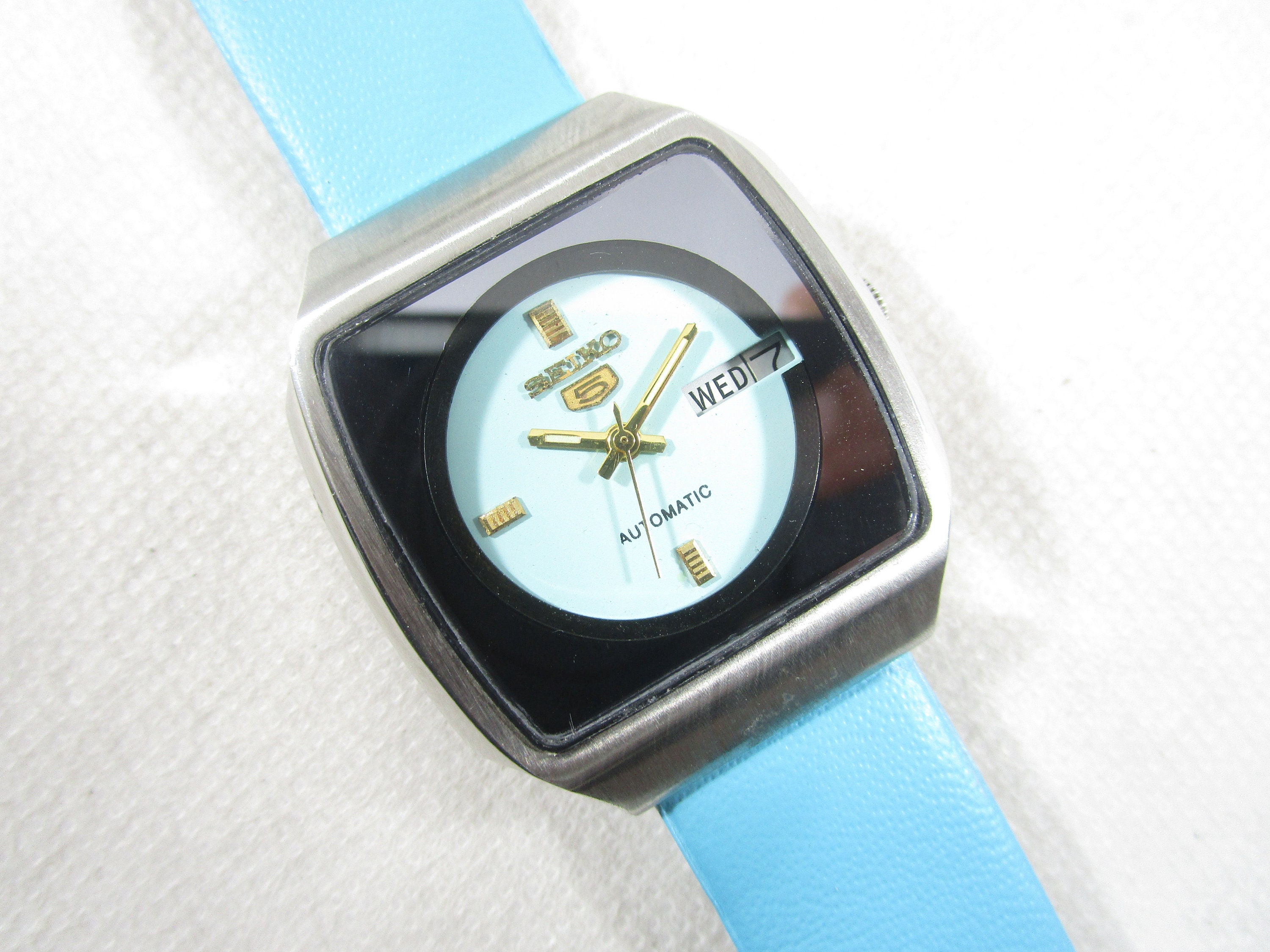 そうた様 SEIKO TYPE2 DAY DATE Vintage Watch Vintage Seiko Quartz Type II Watch – White Textured Dial