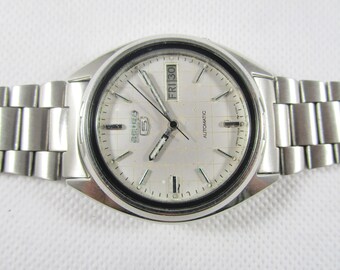 Buy Original VINTAGE SEIKO 5 7009 Day date Automatic Japan Made