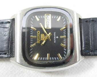 Original VINTAGE SEIKO 5 17 Jewels Day Date Automatic Japan Made