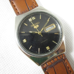 Original SEIKO 5 Automatic Day Date Japanese Wrist Vintage Watch# X979
