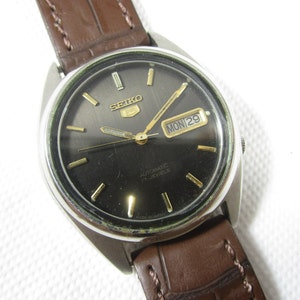Original SEIKO 5 Automatic Day Date Japanese Wrist Vintage Watch# X982