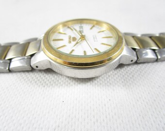 ORIGINAL SEIKO 5 Automatic 21 Jewels Day Date Japanese Wrist