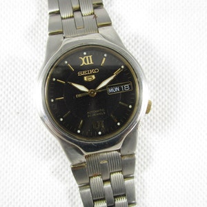 Original VINTAGE SEIKO 5 21 Jewels Day Date Automatic Japan Made Wrist Watch# Z497
